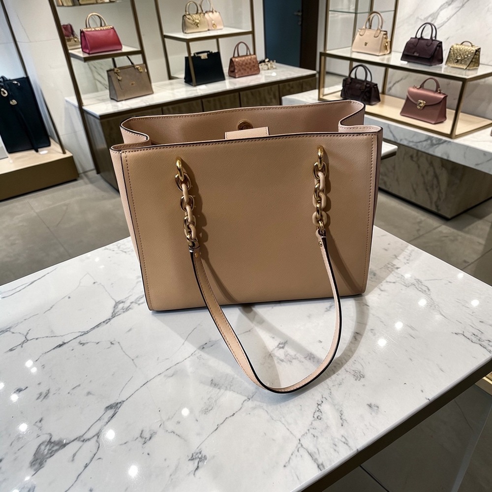 Michael Kors Cynthia Tote Women Large Pink Excellent Saffiano Leather Gold Chain - Picture 4 of 10